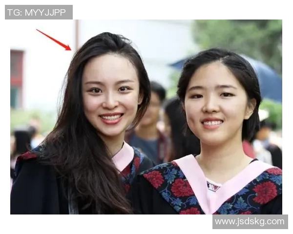 中国足球女球星高清头像展示 激情与实力并存的风采与魅力